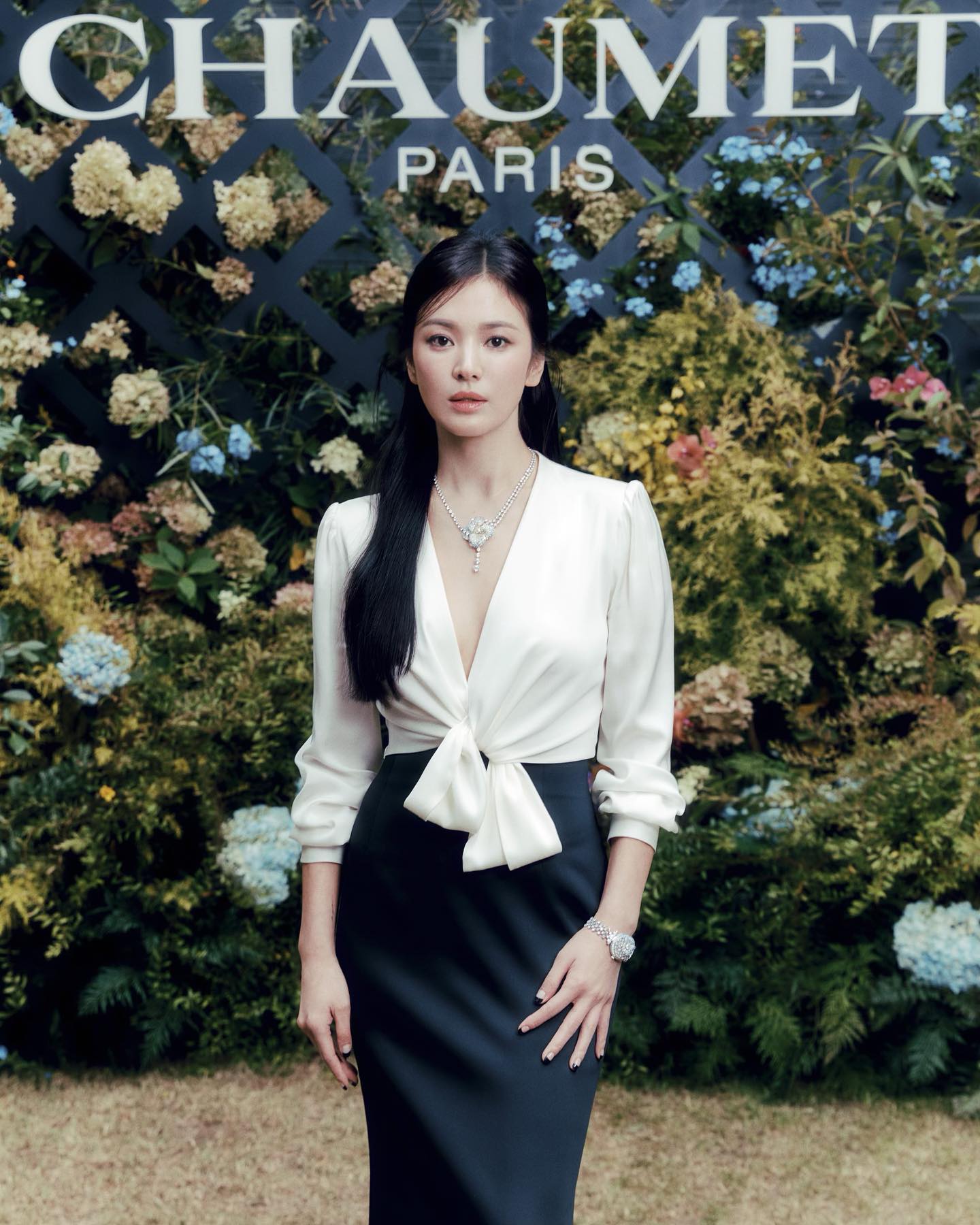 10 bộ trang phục tối giản xuất sắc nhất của Song Hye Kyo - Ảnh 3.