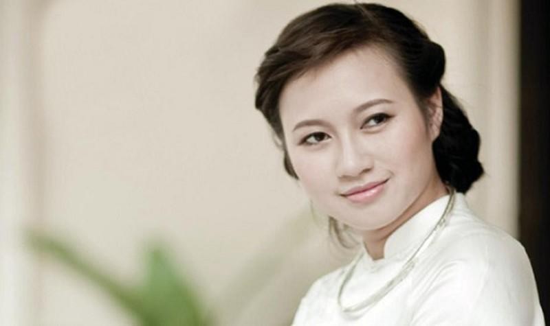 Nữ ca sĩ Việt kêu gọi chị em phụ nữ bớt hi sinh và "đừng có quên nhan sắc của mình"- Ảnh 1. Nữ ca sĩ Việt kêu gọi chị em phụ nữ bớt hi sinh và "đừng có quên nhan sắc của mình"- Ảnh 1.