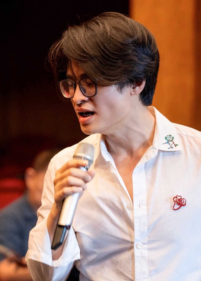 Concert Hà Anh Tuấn tại Singapore trước giờ G: Hàng trăm khán giả Việt đã có mặt, ai cũng xúng xính chụp ảnh check-in! - Ảnh 11.