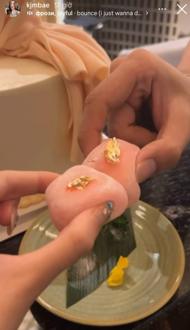 Bạn gái HIEUTHUHAI bỗng đăng trạng thái lạ, gương mặt không thèm son phấn gây xôn xao - Ảnh 4. Bạn gái HIEUTHUHAI bỗng đăng trạng thái lạ, gương mặt không thèm son phấn gây xôn xao - Ảnh 4.
