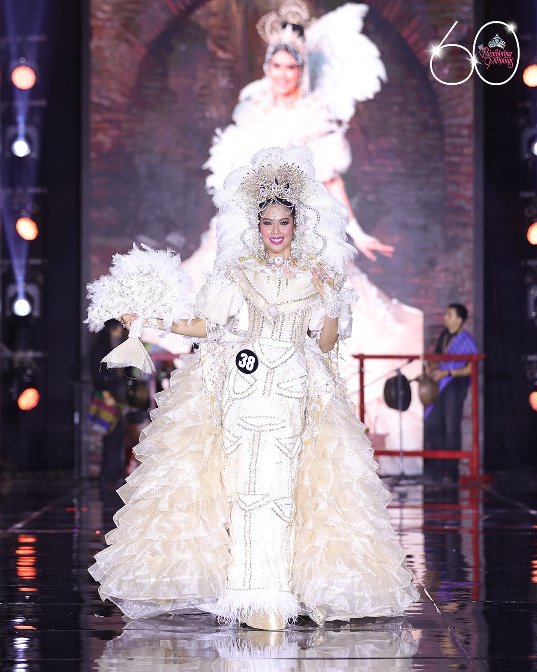 5 trang phục dân tộc đẹp nhất Hoa hậu Philippines 2024 - Ảnh 8.
