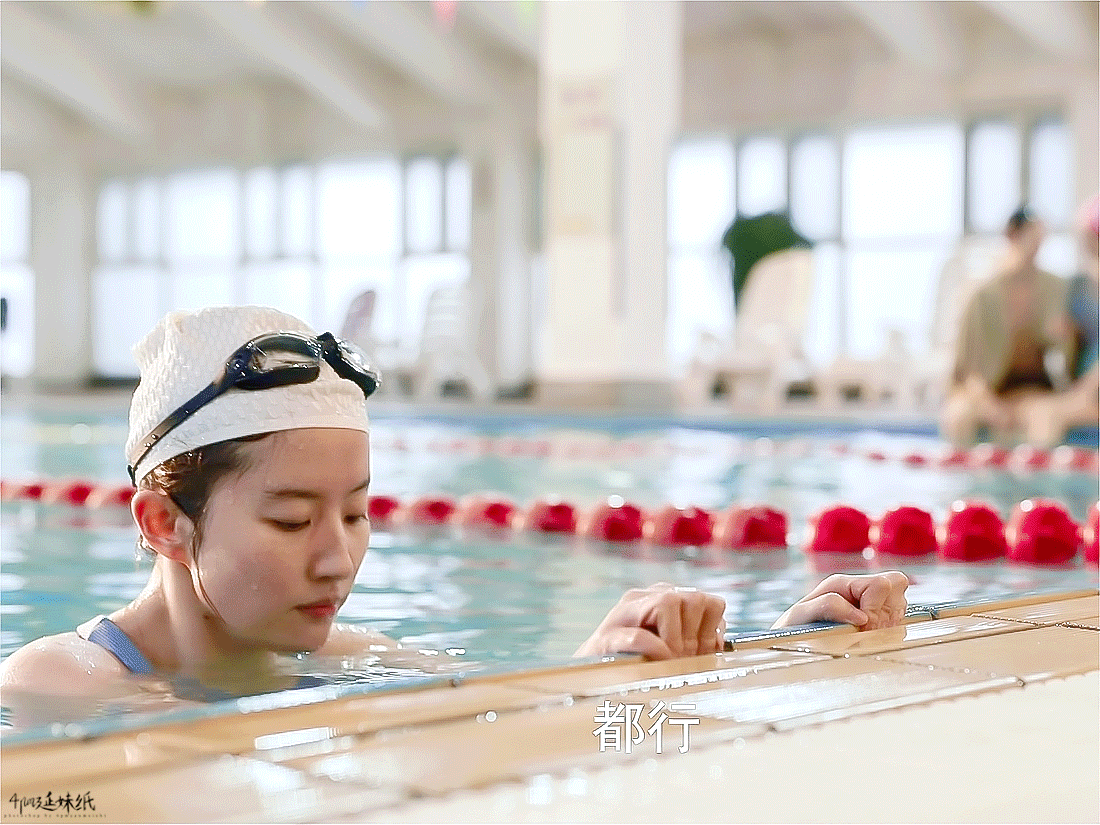 Mỹ nh&acirc;n g&acirc;y sốt mạng x&atilde; hội với th&acirc;n h&igrave;nh n&oacute;ng bỏng, đường r&atilde;nh lưng cũng quyến rũ hơn người - Ảnh 4.