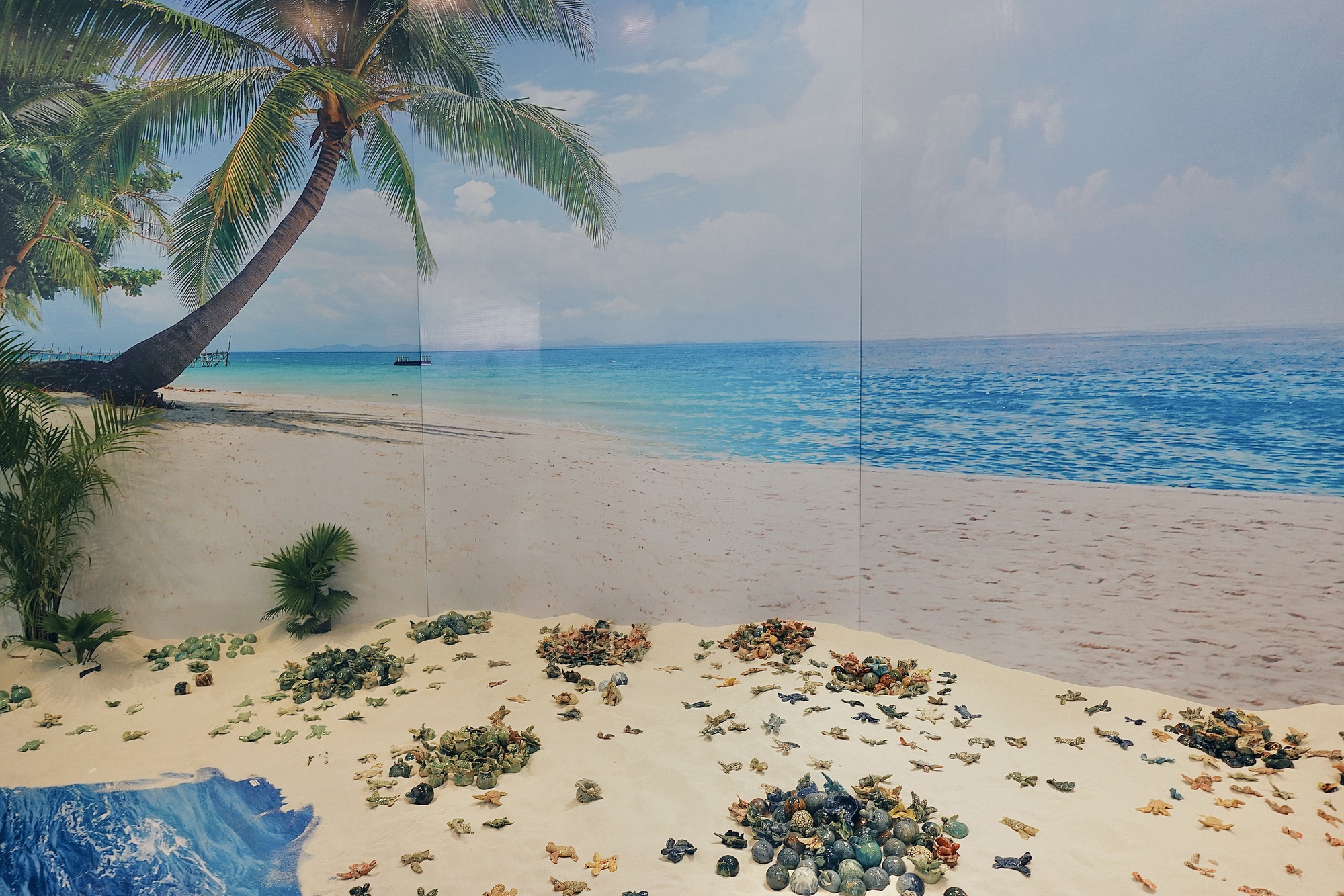 Lạc vào xứ sở rùa biển gốm giữa Hà Nội: Đằng sau khung cảnh biển cực ảo là ý nghĩa vô cùng đặc biệt mà ai cũng nên biết - Ảnh 7.