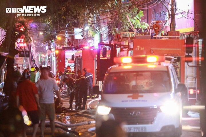 Danh tính 4 nạn nhân thiệt mạng trong vụ cháy nhà ở Hà Nội - Ảnh 1.