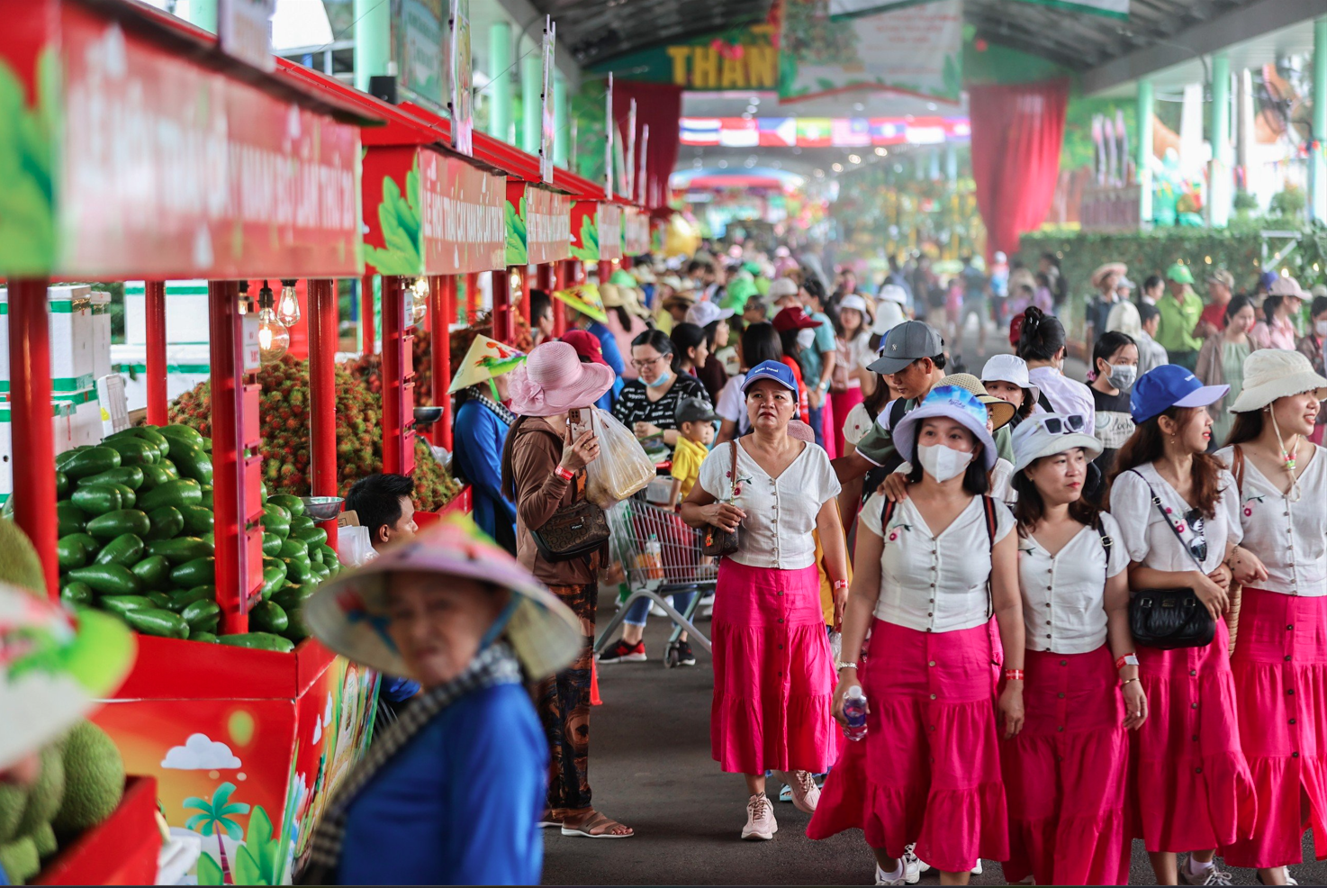 H&egrave; n&agrave;y, h&atilde;y đưa con đến Suối Ti&ecirc;n để vừa chơi vừa học!  - Ảnh 2.