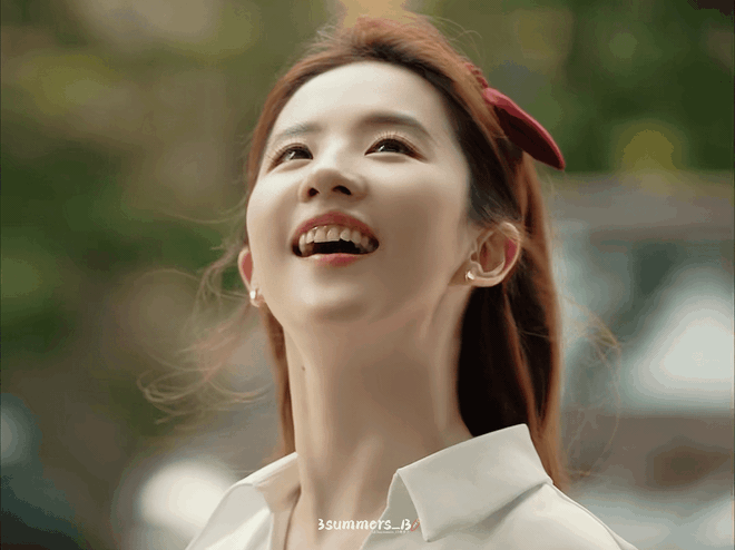 Kh&ocirc;ng ngờ c&oacute; ng&agrave;y Lưu Diệc Phi lại được khen diễn hay, h&uacute;t 890 triệu view nhờ cảnh phim b&ugrave;ng nổ cảm x&uacute;c - Ảnh 3.