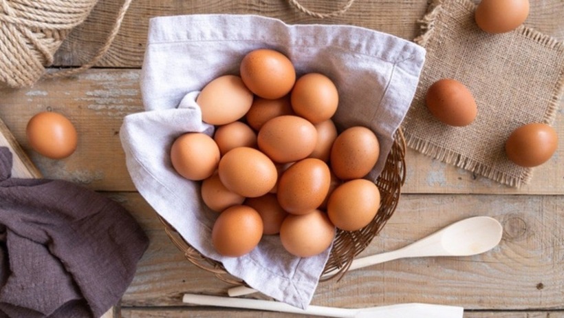 Thấy trứng có 5 dấu hiệu này tuyệt đối không mua kẻo &quot;tiền mất tật mang&quot; - Ảnh 1.