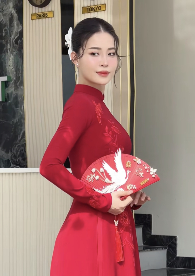 Nguyễn Phong Hồng Duy thuê dàn xe khủng đón vợ thạc sỹ, đám cưới to nhất Bình Phước là đây - Ảnh 6.