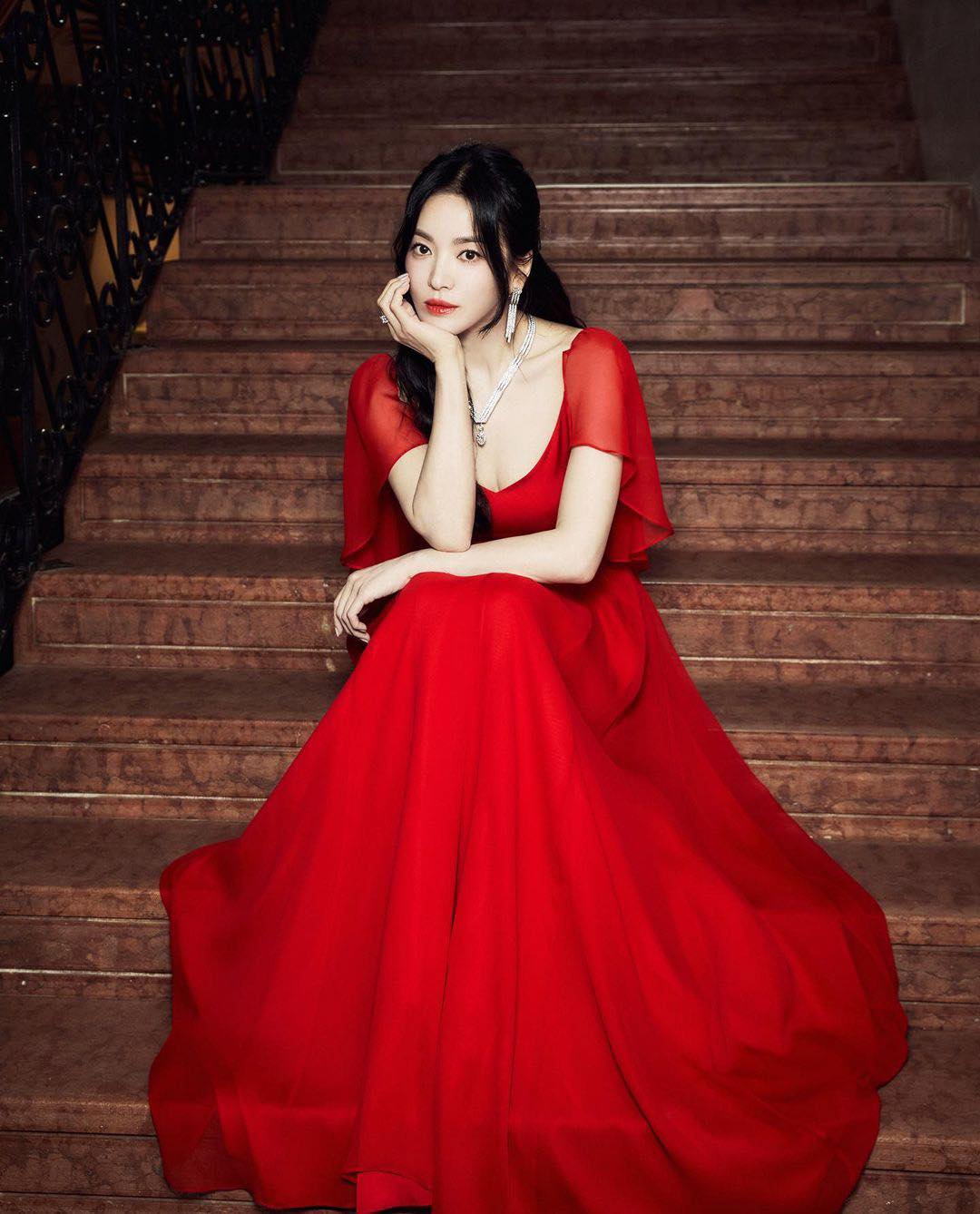 Xuất hiện dàn cast Câu Chuyện Hoa Hồng bản Hàn: Song Hye Kyo nhập vai không cần diễn, tri kỷ là cái tên chẳng ai ngờ tới - Ảnh 2.
