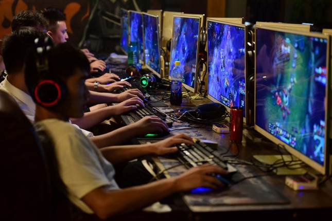 Cha mẹ nên làm gì khi con nghiện game? - Ảnh 1. Cha mẹ nên làm gì khi con nghiện game? - Ảnh 1.