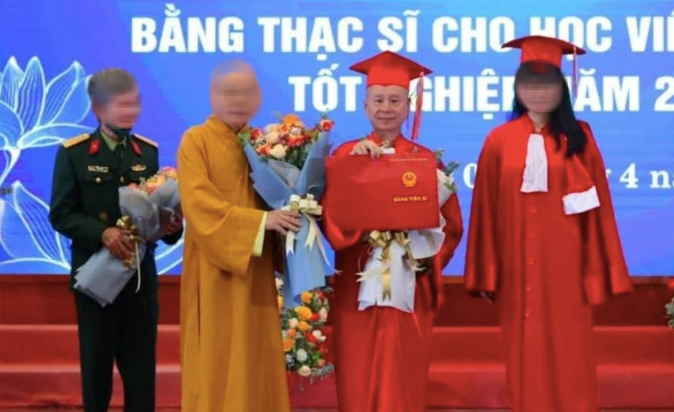 ĐH Luật Hà Nội: Thượng toạ Thích Chân Quang hoàn thành chương trình học tiến sĩ trước thời hạn- Ảnh 1.