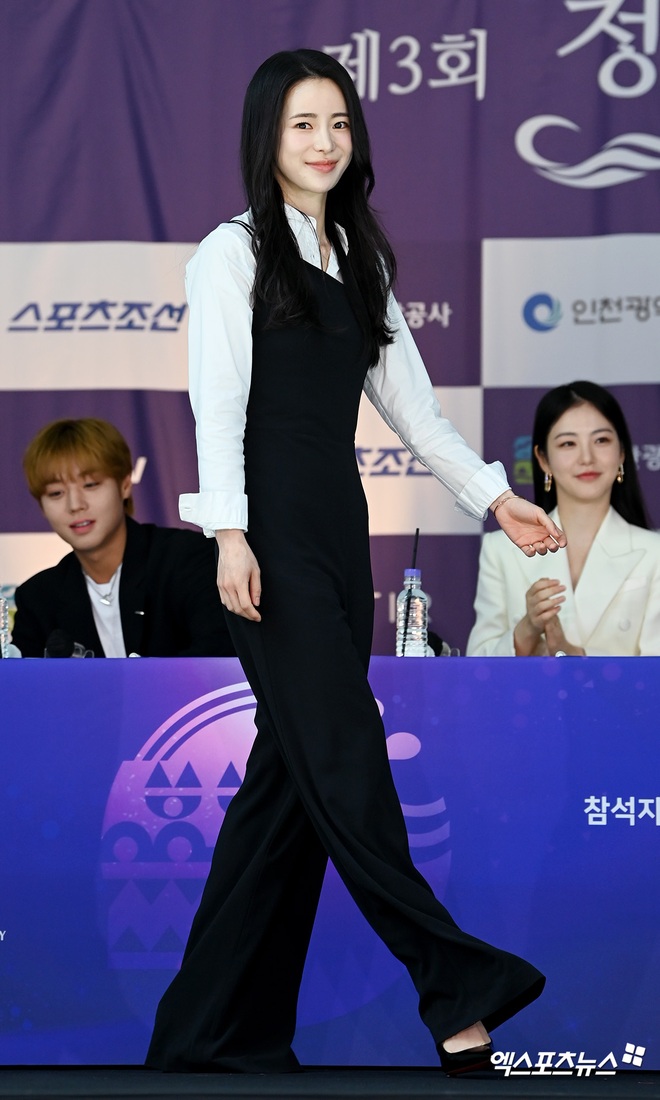 Song Hye Kyo - Suzy đọ sắc trong khung hình gấp đôi visual, lấn át cả dàn sao đình đám trong sự kiện khủng - Ảnh 15.