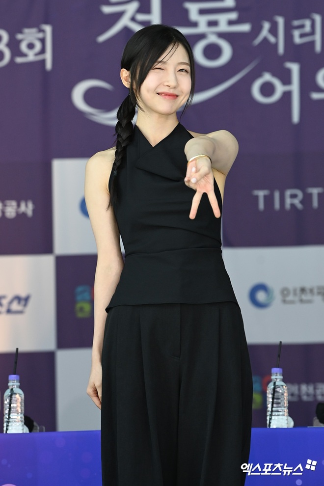 Song Hye Kyo - Suzy đọ sắc trong khung hình gấp đôi visual, lấn át cả dàn sao đình đám trong sự kiện khủng - Ảnh 28.