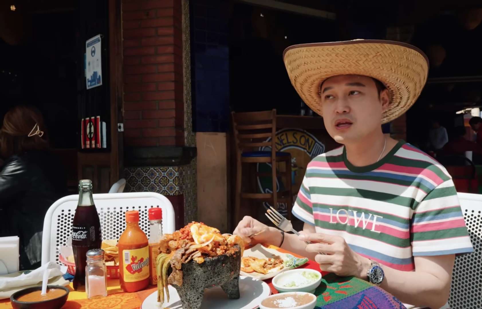 Quang Vinh tiết lộ sự giàu có qua một câu nói- Ảnh 3. Quang Vinh tiết lộ sự giàu có qua một câu nói- Ảnh 3.