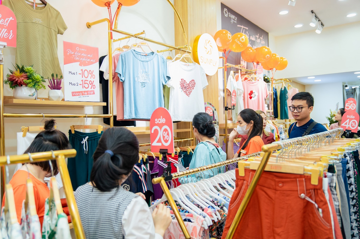 Sunfly - Sứ mệnh tôn vinh phụ nữ Việt và hành trình thay đổi nhận diện showroom mới 2024 - Ảnh 3. Sunfly - Sứ mệnh tôn vinh phụ nữ Việt và hành trình thay đổi nhận diện showroom mới 2024 - Ảnh 3.
