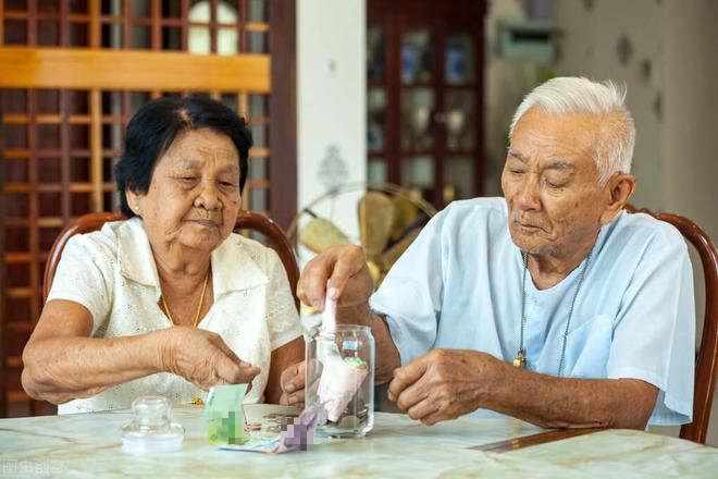 Sau 12 năm làm bảo mẫu, tôi nhận ra: Không phải tiền nhiều, người có thứ này mới thực sự an nhàn ở năm tháng tuổi già- Ảnh 1. Sau 12 năm làm bảo mẫu, tôi nhận ra: Không phải tiền nhiều, người có thứ này mới thực sự an nhàn ở năm tháng tuổi già- Ảnh 1.