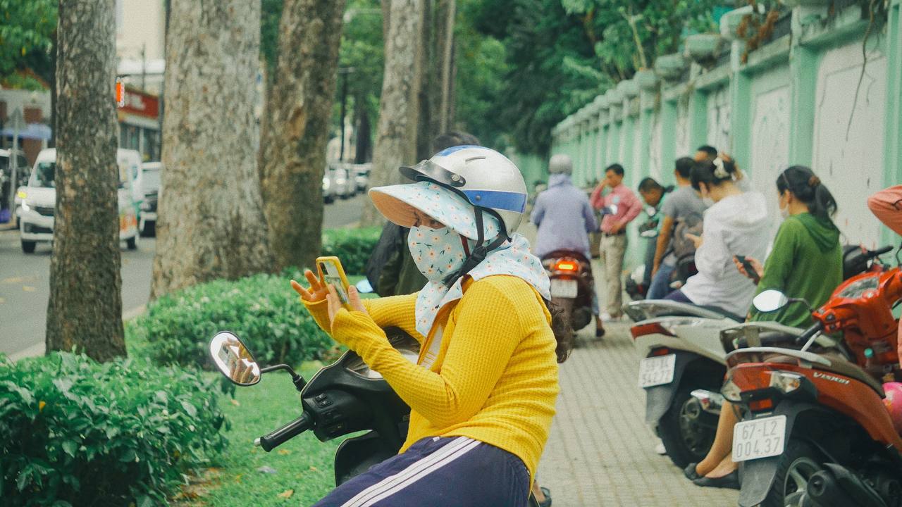 Thí sinh TP.HCM bắt đầu làm bài thi môn Ngoại ngữ: Sẽ có bao nhiêu điểm 10? - Ảnh 6.