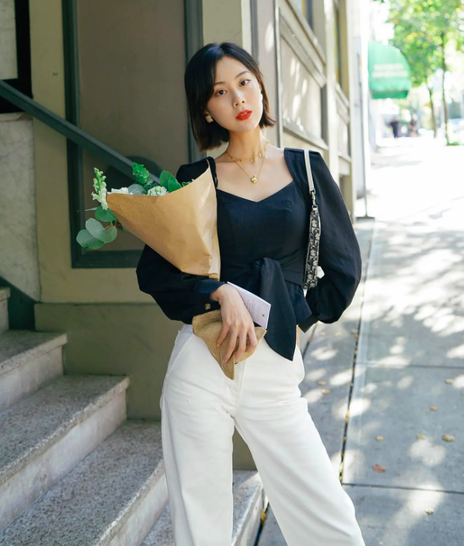 V&igrave; sao m&agrave;u son đỏ chưa bao giờ lỗi mốt? - Ảnh 4.