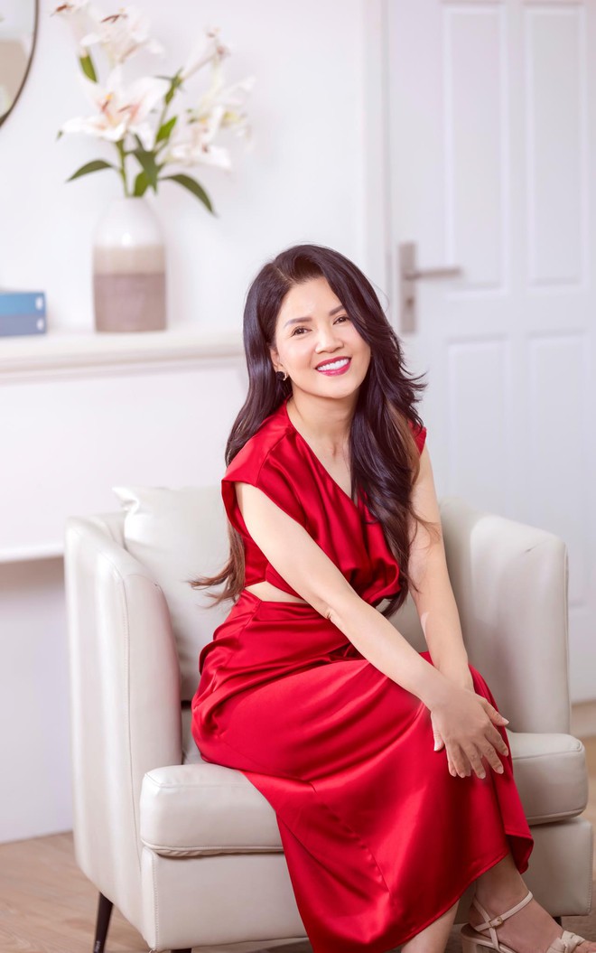 Cuộc sống không chồng không con của nữ NSƯT U50 có gương mặt như thiên thần - Ảnh 2.