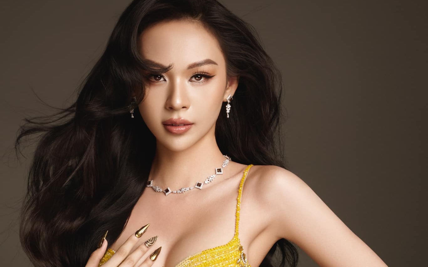 Hot: Phí Phương Anh cũng ghi danh Miss Universe Vietnam, nhưng chưa gì đã bị &quot;ném đá&quot;