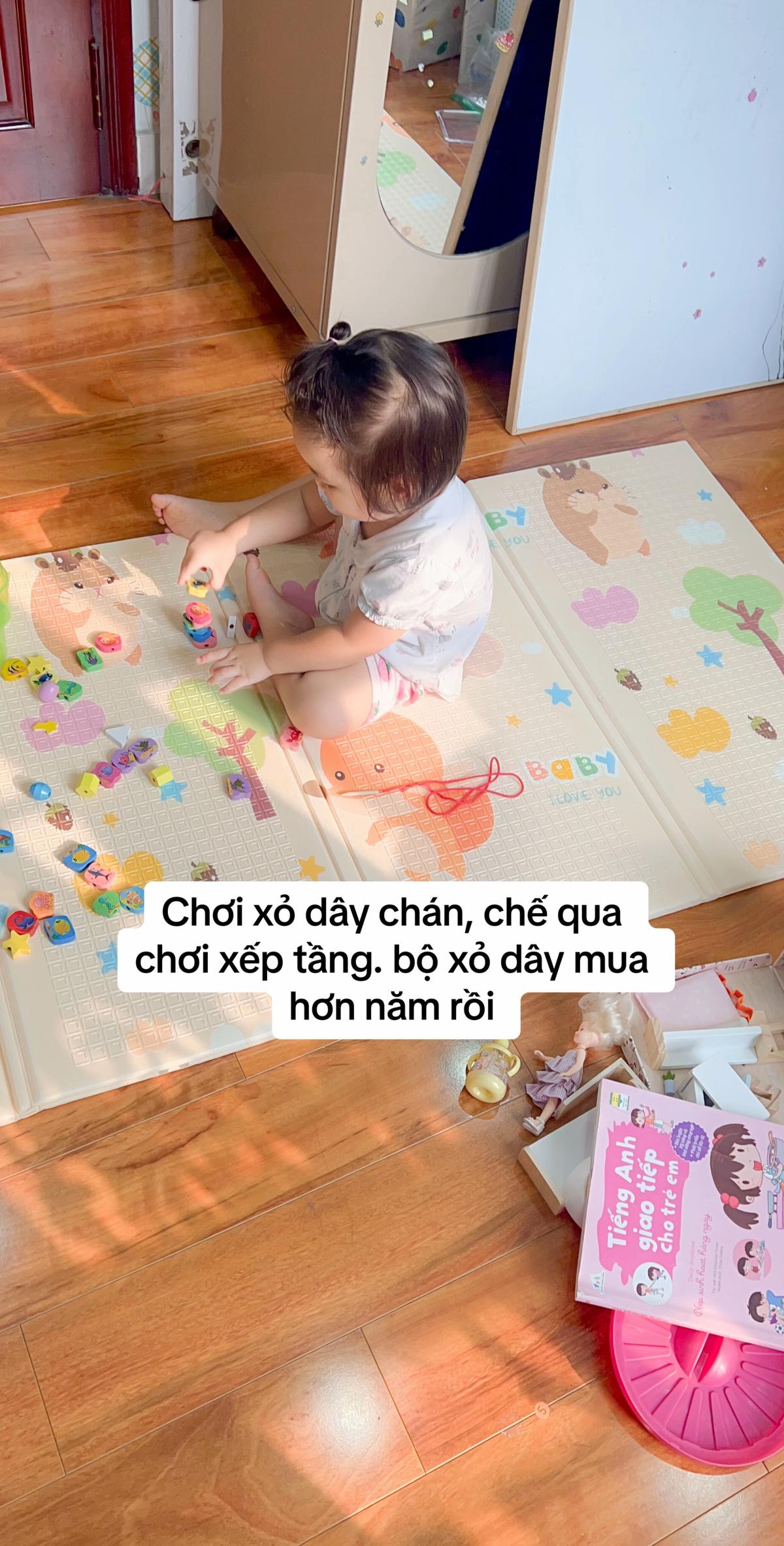 Mẹ khoe &quot;Con 2,5 tuổi không thèm xem tivi&quot;, hội chị em chẳng tin cho đến khi xem lịch trình này, đúng là quá nể! - Ảnh 3.