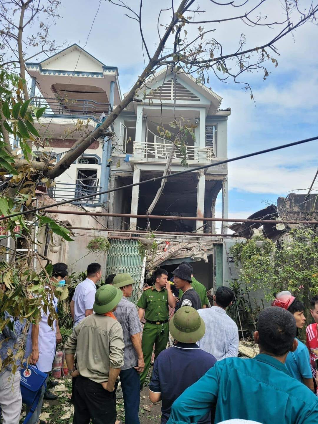 Thái Nguyên: Hiện trường tan hoang sau tiếng nổ cực lớn ở lò đậu phụ khiến 1 người chết- Ảnh 4.