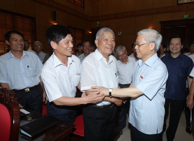 GS.TS. Đinh Xuân Dũng: &quot;Có những chiếc áo Tổng Bí thư Nguyễn Phú Trọng mặc suốt 10 năm&quot; - Ảnh 3.