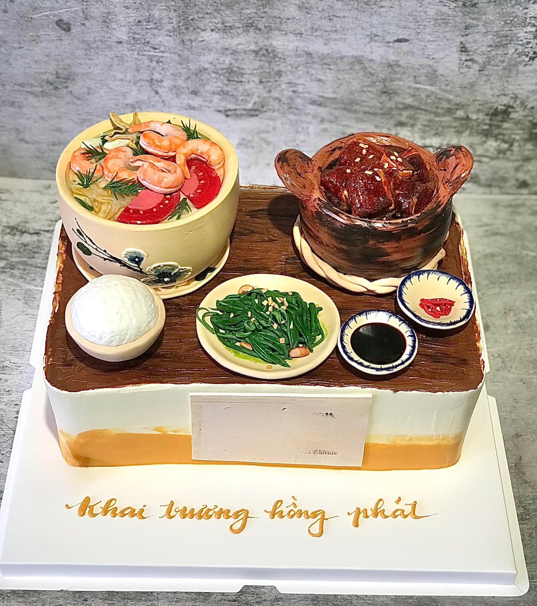 Chàng trai Sài thành 'biến phở bò, lòng lợn thành bánh kem' - Ảnh 2.