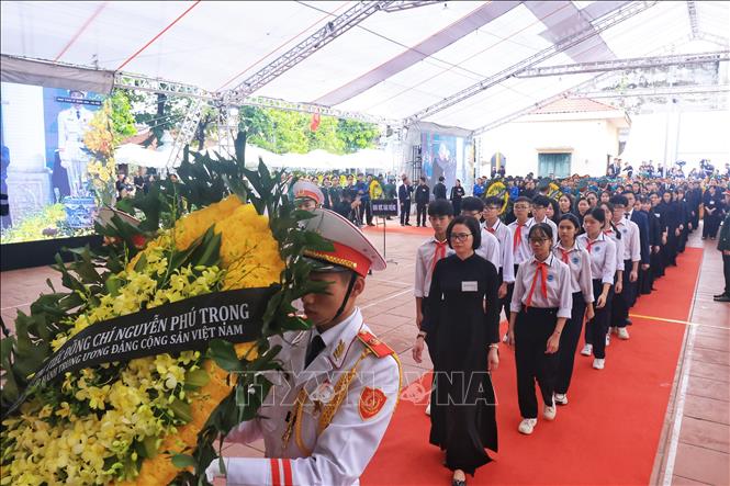 Quốc tang Tổng Bí thư Nguyễn Phú Trọng: Lễ viếng tại xã Đông Hội, huyện Đông Anh - Ảnh 6.