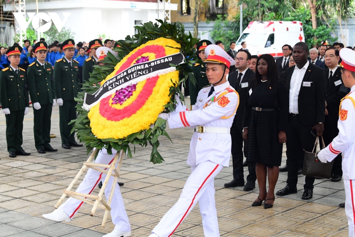 Cập nhật: Lễ viếng Tổng Bí thư Nguyễn Phú Trọng - Ảnh 1.