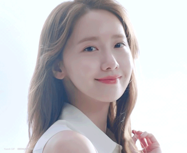 snsd-yoona-is-not-pretty-enough-to-be-called-legendary-visuals-icon-sparks-debate-1936-1721917599299-1721917601282419515979-1721960077870-1721960079722972922328.gif