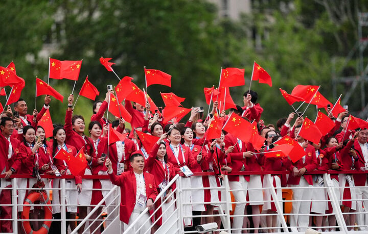 Khai mạc Olympic Paris 2024: Kéo dài 4 tiếng, ấn tượng chưa từng có - Ảnh 10.