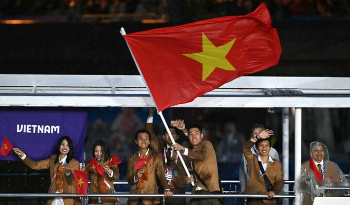 Khai mạc Olympic Paris 2024: Kéo dài 4 tiếng, ấn tượng chưa từng có - Ảnh 11.