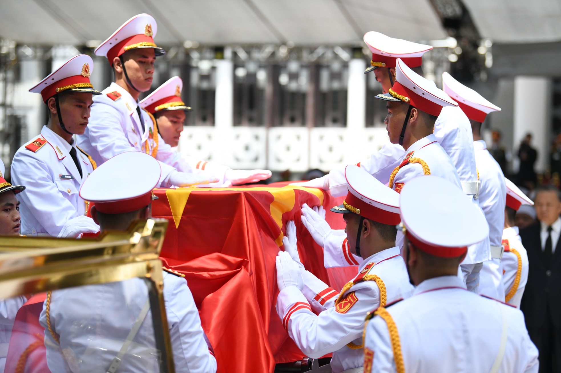 Nghiêm trang lễ di quan Tổng Bí thư Nguyễn Phú Trọng - Ảnh 5.