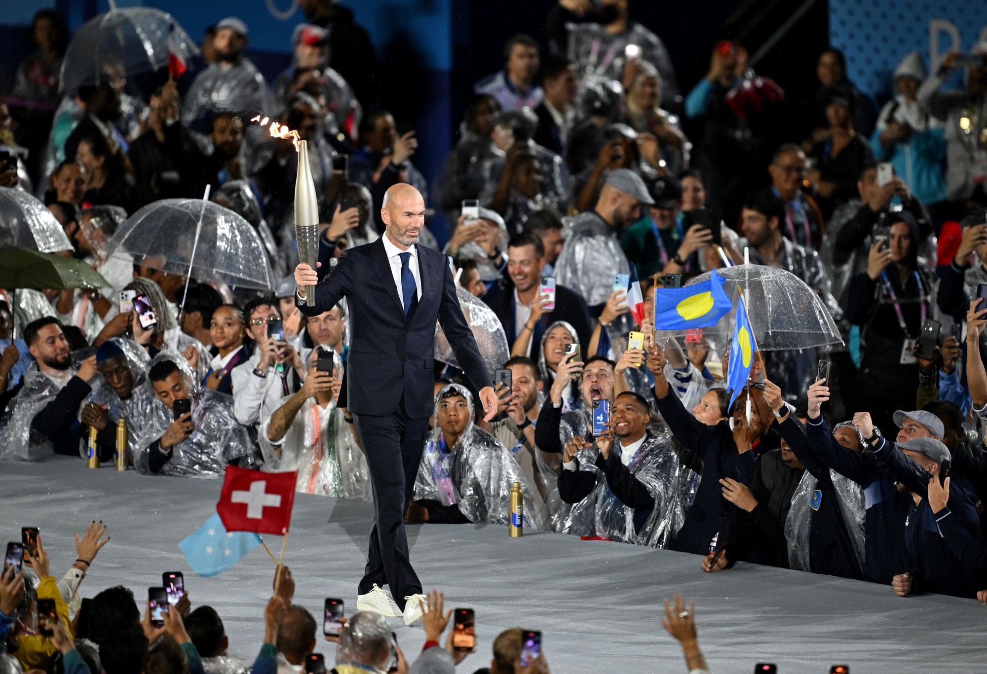 Khai mạc Olympic Paris: Khi sông Seine lịch sử hóa thành sân khấu thắp sáng nước Pháp- Ảnh 8.