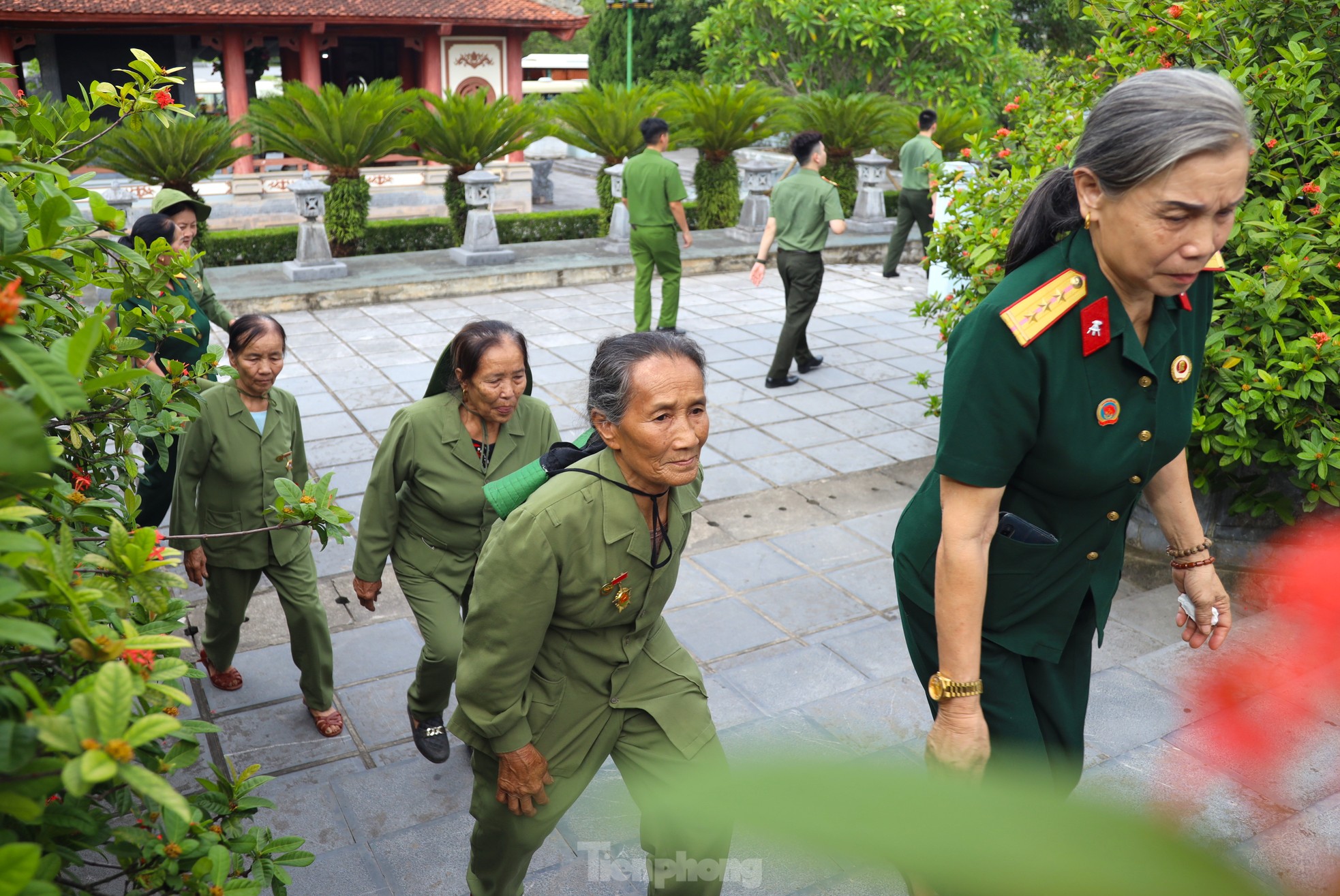 Hàng nghìn người về tri ân anh hùng liệt sĩ ở &quot;tọa độ lửa&quot; Truông Bồn - Ảnh 3.