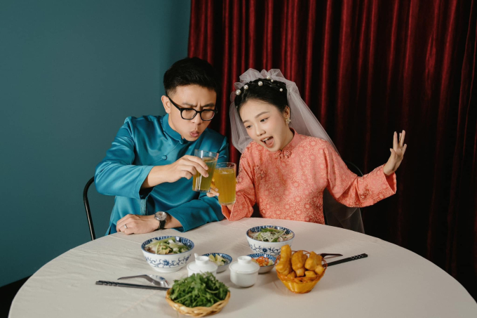 Vợ một thiếu gia nổi tiếng lộ bụng tròn lẳn, nghi vấn đã có tin vui? - Ảnh 5. Vợ một thiếu gia nổi tiếng lộ bụng tròn lẳn, nghi vấn đã có tin vui? - Ảnh 5.