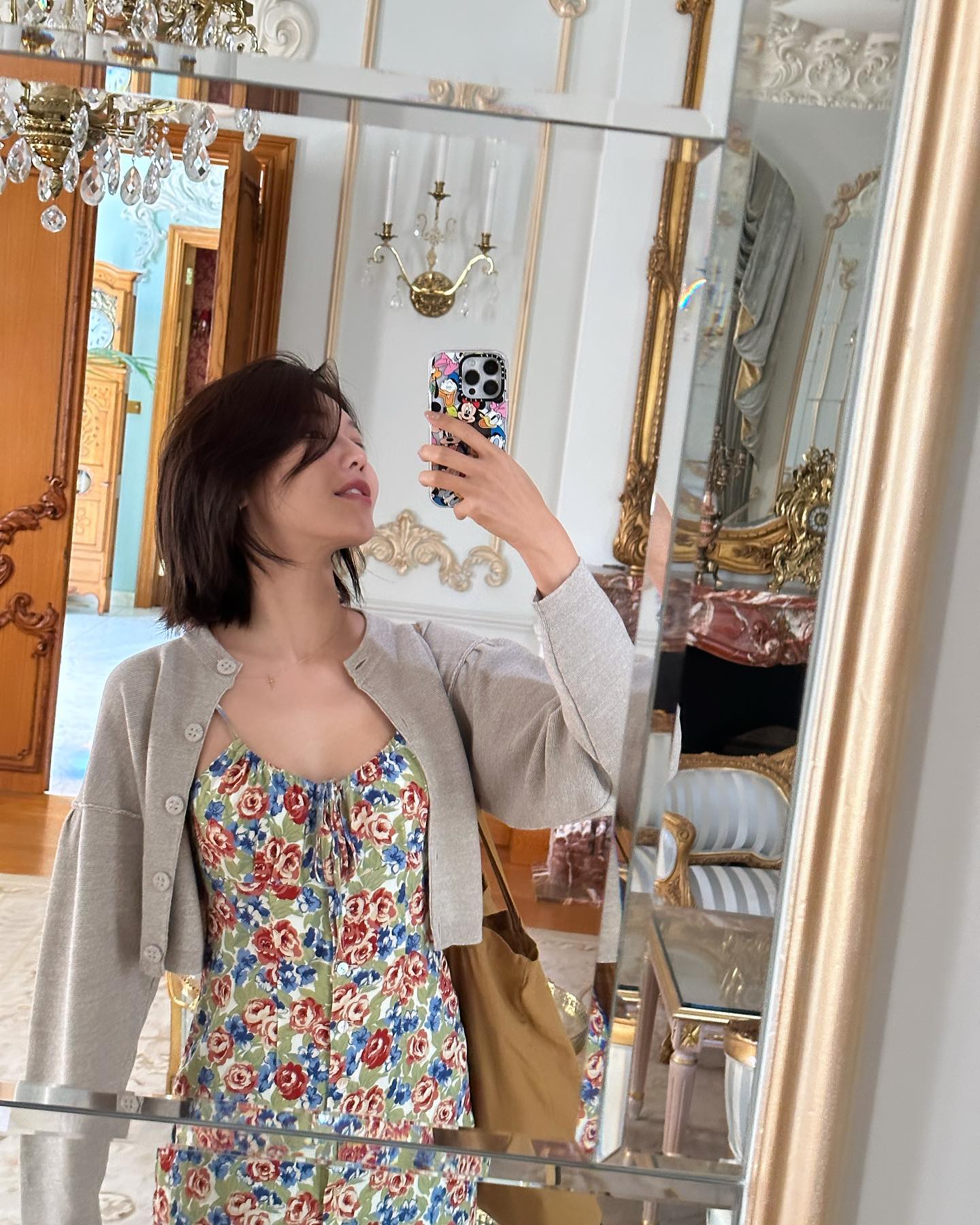 Mỹ nhân nhóm SNSD gợi ý 10 set đồ dạo phố trẻ trung cho phụ nữ U40 - Ảnh 4. Mỹ nhân nhóm SNSD gợi ý 10 set đồ dạo phố trẻ trung cho phụ nữ U40 - Ảnh 4.