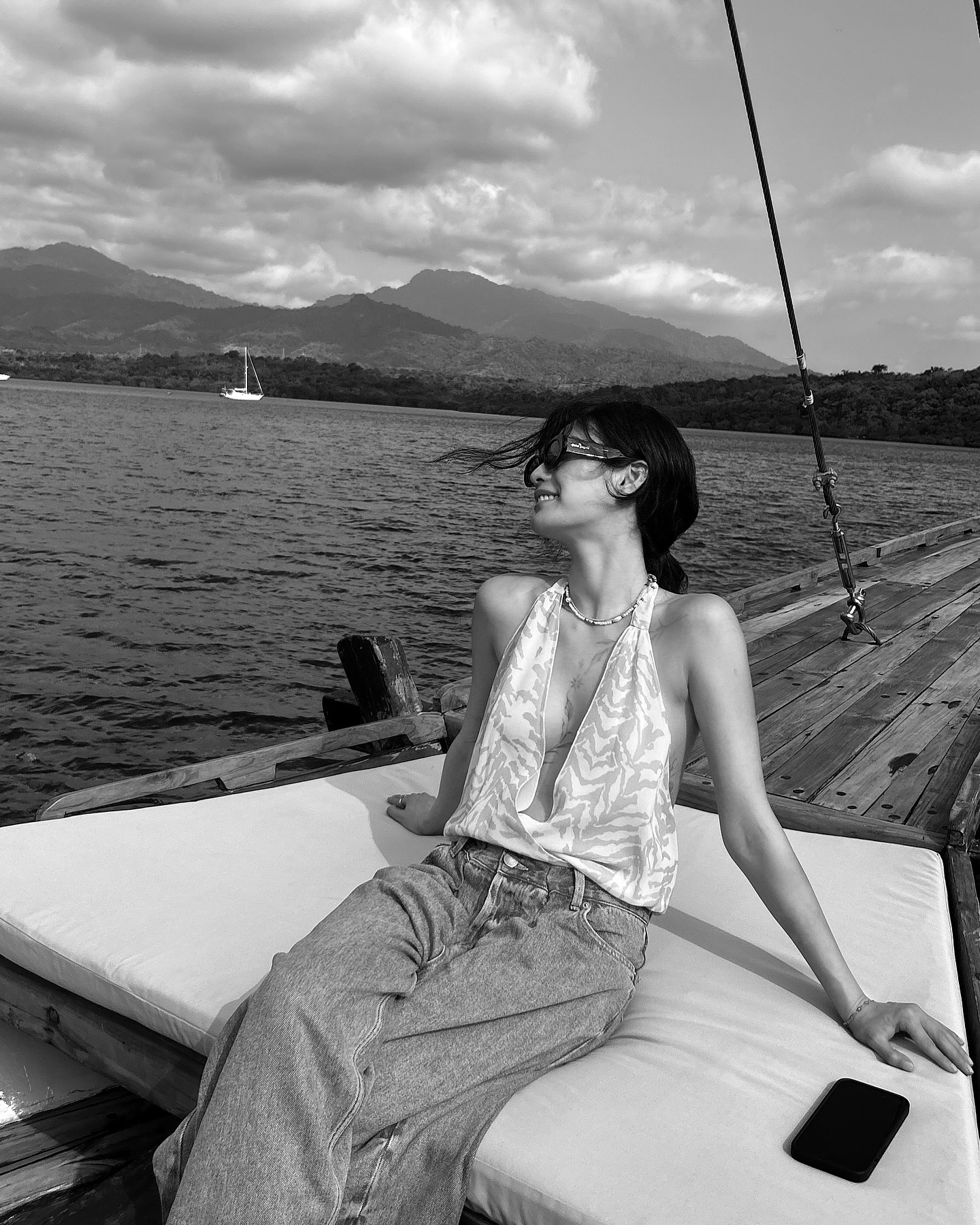 photo-by-nana-on-july-04-2024-may-be-a-black-and-white-image-of-1-person-boat-sail-and-lake-1722177997062295023924-1722238331215-1722238331591165121476.jpg