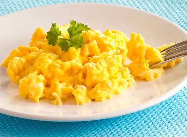 scrambled-eggs-17222232607731566319759.jpg
