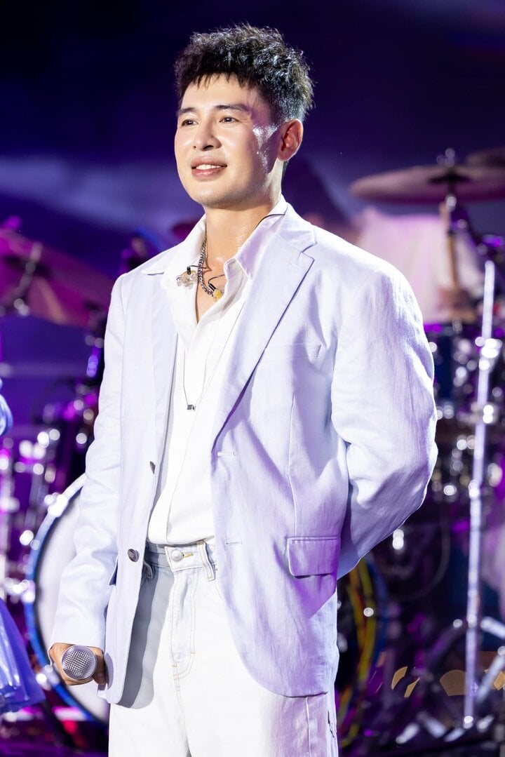 Ho&agrave;ng tử Vpop ở ẩn 10 năm: T&ocirc;i mua v&agrave;i căn hộ kh&aacute;ch sạn v&agrave; đầu tư thuận lợi - Ảnh 3.