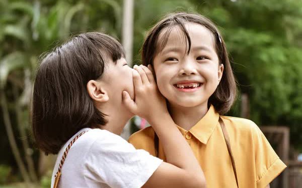 Thí nghiệm tâm lý kéo dài 30 năm tiết lộ: Cha mẹ của những đứa trẻ thành đạt có 9 đặc điểm này!