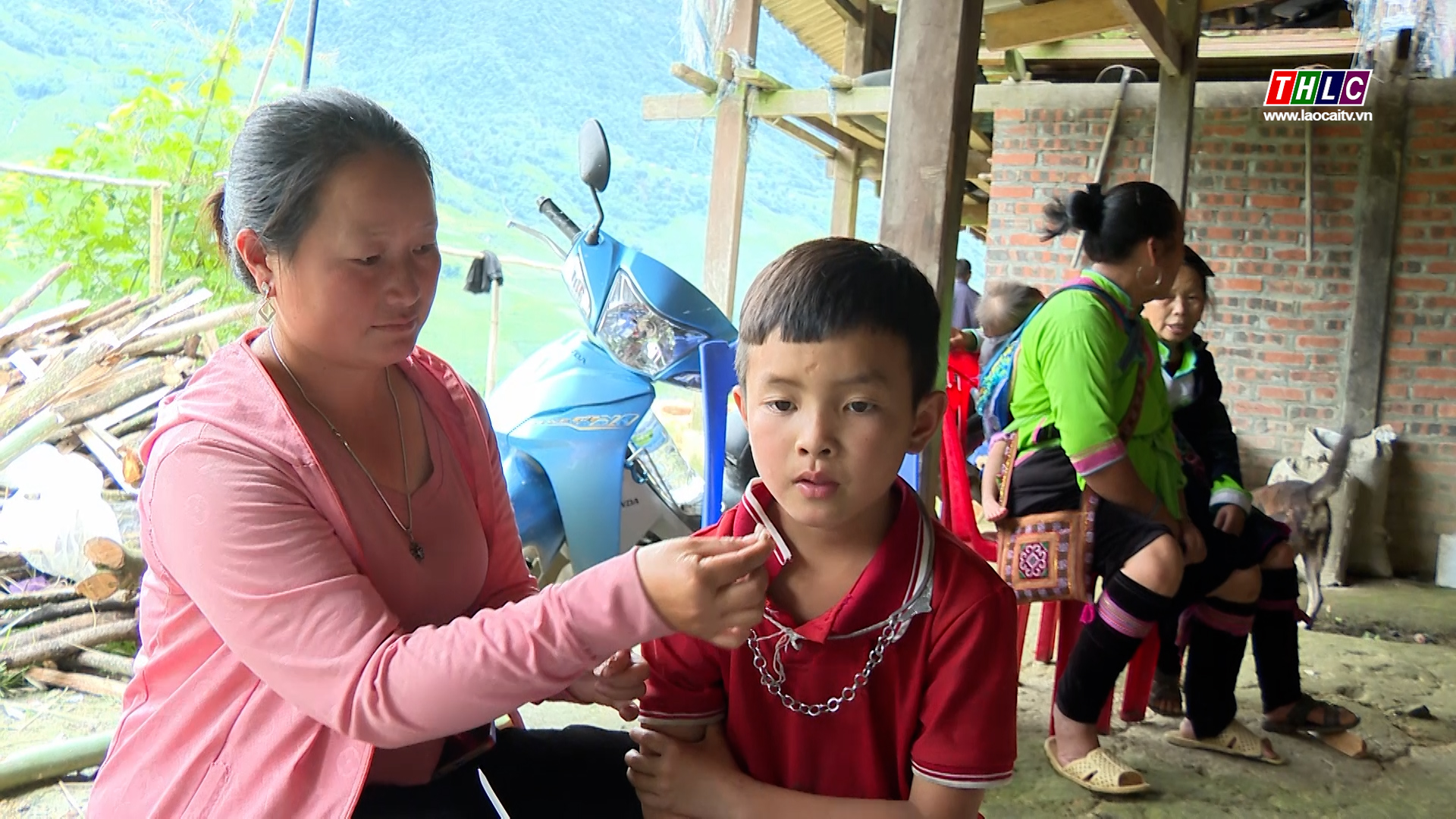 2 cháu bé mất tích ở Sapa may mắn sống sót thần kỳ trong 3 ngày nhờ kỹ năng sinh tồn và một thứ quan trọng - Ảnh 3.