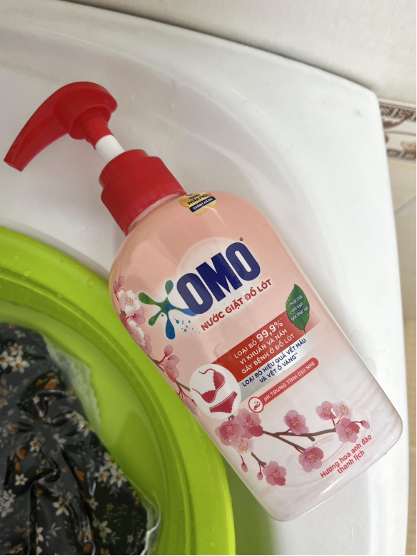 Nước giặt đồ l&oacute;t chuy&ecirc;n dụng OMO: Giặt đồ nhỏ chỉ l&agrave; chuyện nhỏ - Ảnh 2.