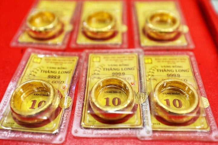 Giá vàng hôm nay 7/7: Giá vàng nhẫn trong nước tăng mạnh - Ảnh 2. Giá vàng hôm nay 7/7: Giá vàng nhẫn trong nước tăng mạnh - Ảnh 2.