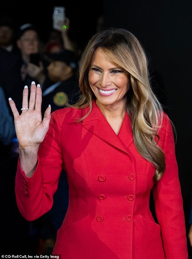 Melania Trump gần như không già đi trong hơn 20 năm - Ảnh 2.