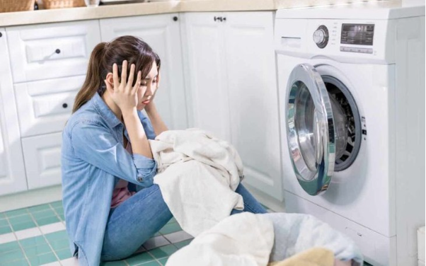 Vì sao giặt sạch nhưng vết ố vàng vẫn bám trụ ở đáy quần quần lót? - Ảnh 2. Vì sao giặt sạch nhưng vết ố vàng vẫn bám trụ ở đáy quần quần lót? - Ảnh 2.