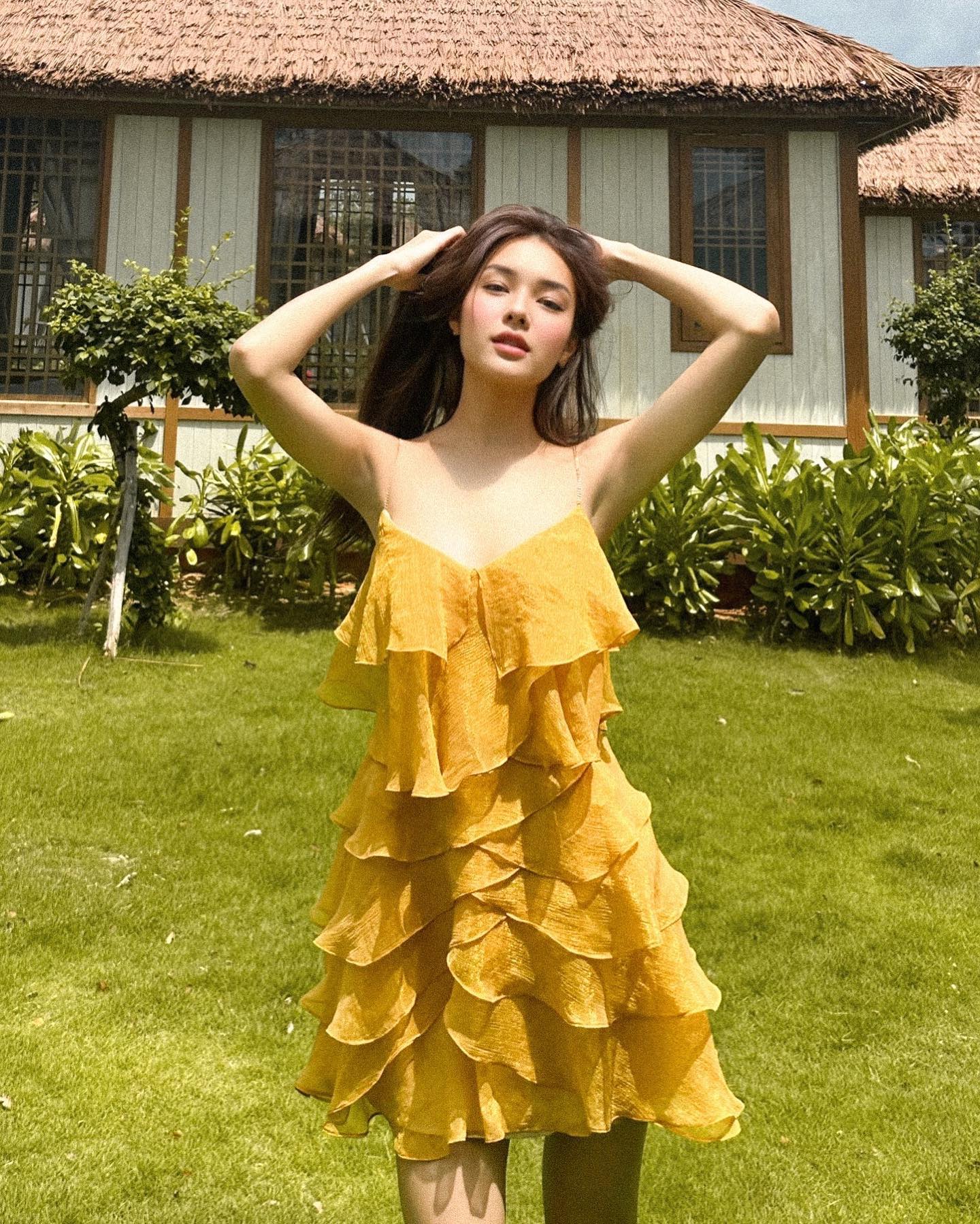 photo-by-le-hong-hanh-on-july-29-2024-may-be-an-image-of-1-person-dress-sundress-and-outdoors-1723283770896844398780-1723366880804-17233668810301157054271.jpg