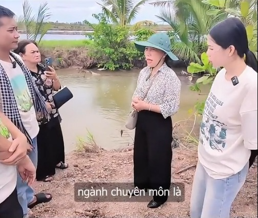 &quot;Chị em rọt&quot; Hằng Du Mục và Quang Linh Vlogs thân thiết nhau như thế nào?- Ảnh 7.