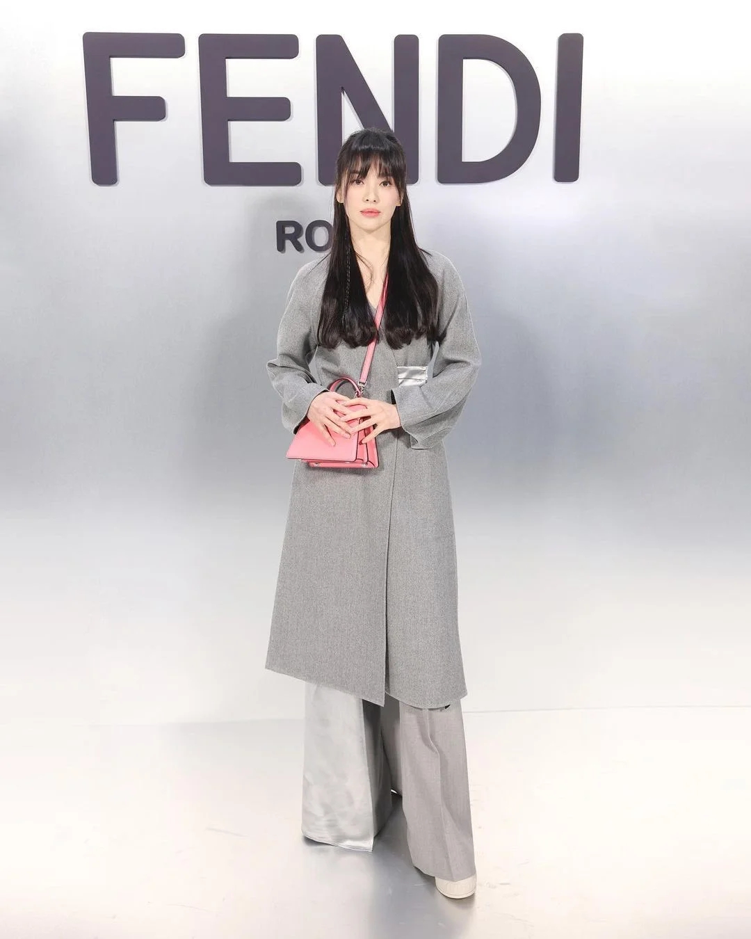 Song Hye Kyo dự show Fendi: Lần nào cũng đẹp xuất sắc trừ 1 lần - Ảnh 5.